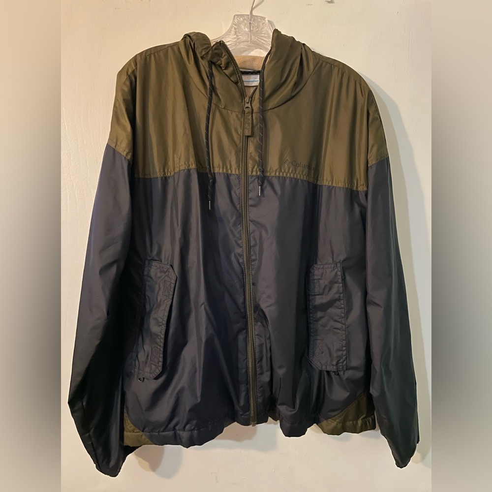 Columbia Olive and Blue Flash Challenger Lined Windbreaker Sz XL